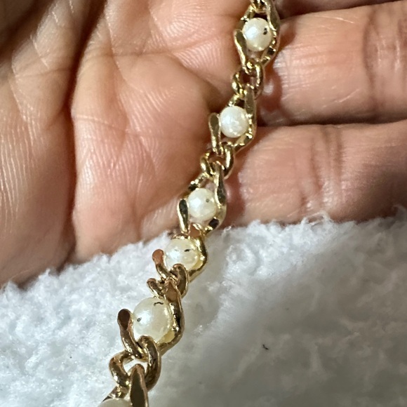 Vintage Gold toned chain link Pearl Bracelet - Picture 15 of 15